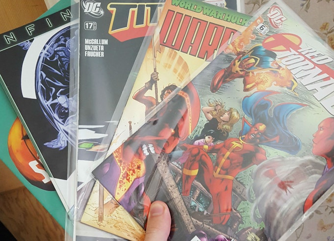 Retro Store Monthly Comic Club Box | Staff Review Header